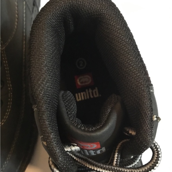 Unltd. Boy’ black boots size 2. New! - Picture 2 of 6